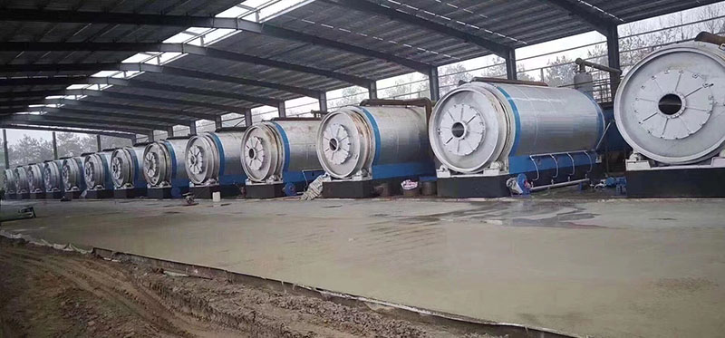 大型廢輪胎煉油設(shè)備用戶現(xiàn)場(chǎng)