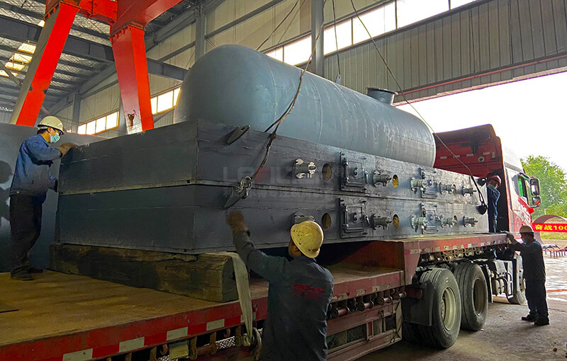 廢輪胎橡膠煉油設備裝車發貨實拍 廢輪胎橡膠煉油設備裝車發貨實拍