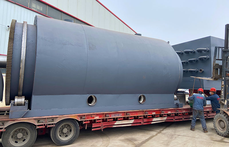 廢塑料煉油設(shè)備發(fā)貨實拍